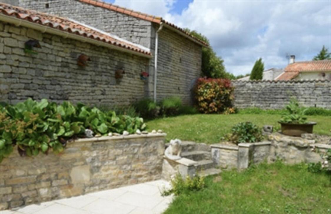 NO5 Chambre D'hotes Courcome Exterior foto
